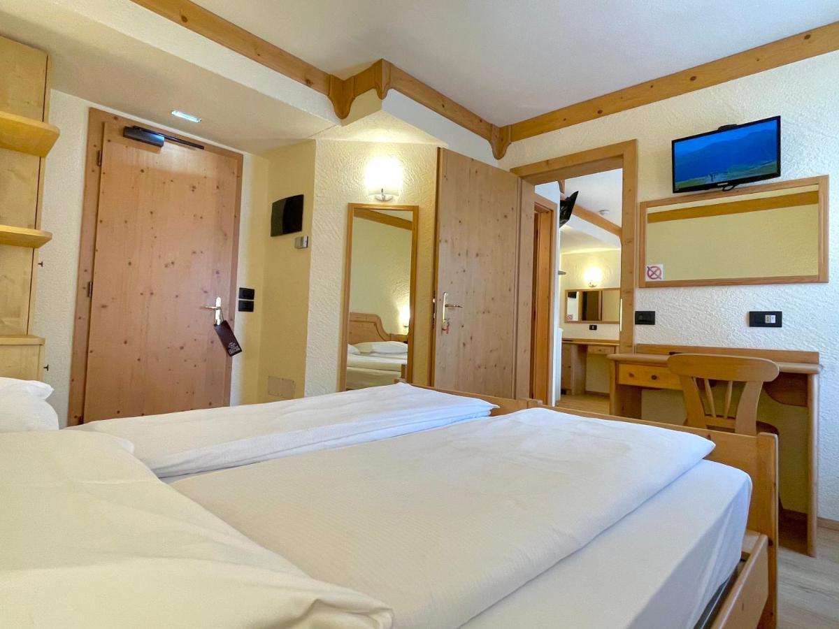 Hotel Helvetia Ливиньо Экстерьер фото