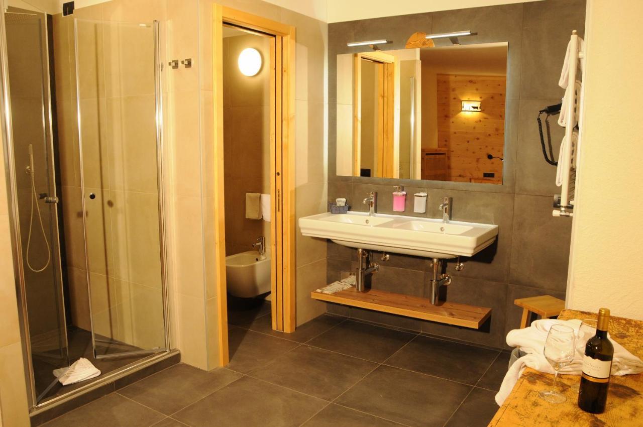 Hotel Helvetia Ливиньо Экстерьер фото